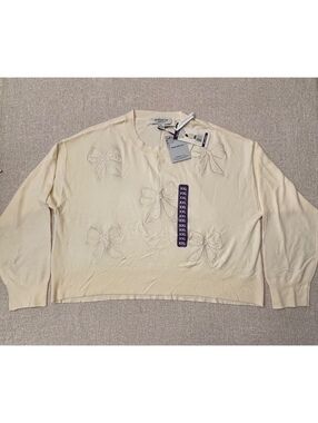 Shondaland/Netflix Bridgerton Lace Bow Appliqué Women’s Sweater Cream Size XXL